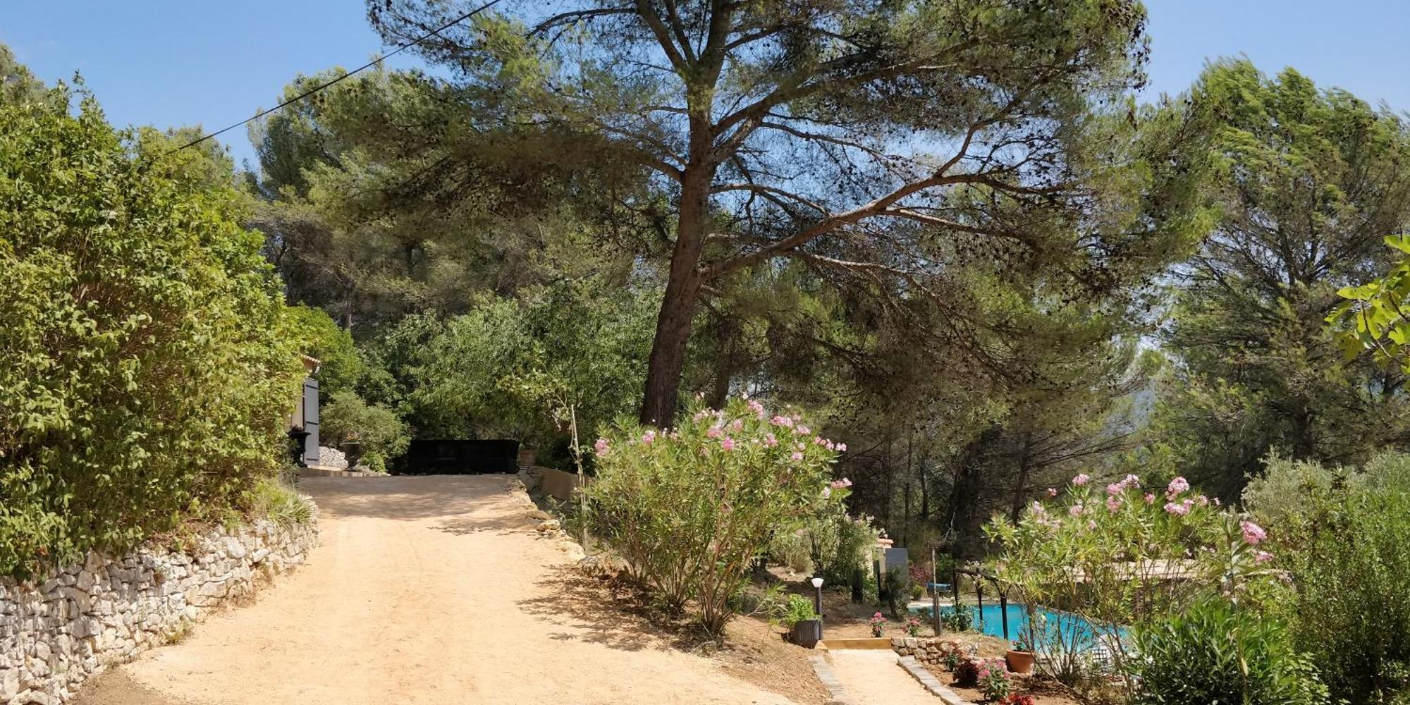Villa Cigalons En Pleine Pinede Avec Piscine Chauffee De Mai A Septembre Auriol Exteriör bild