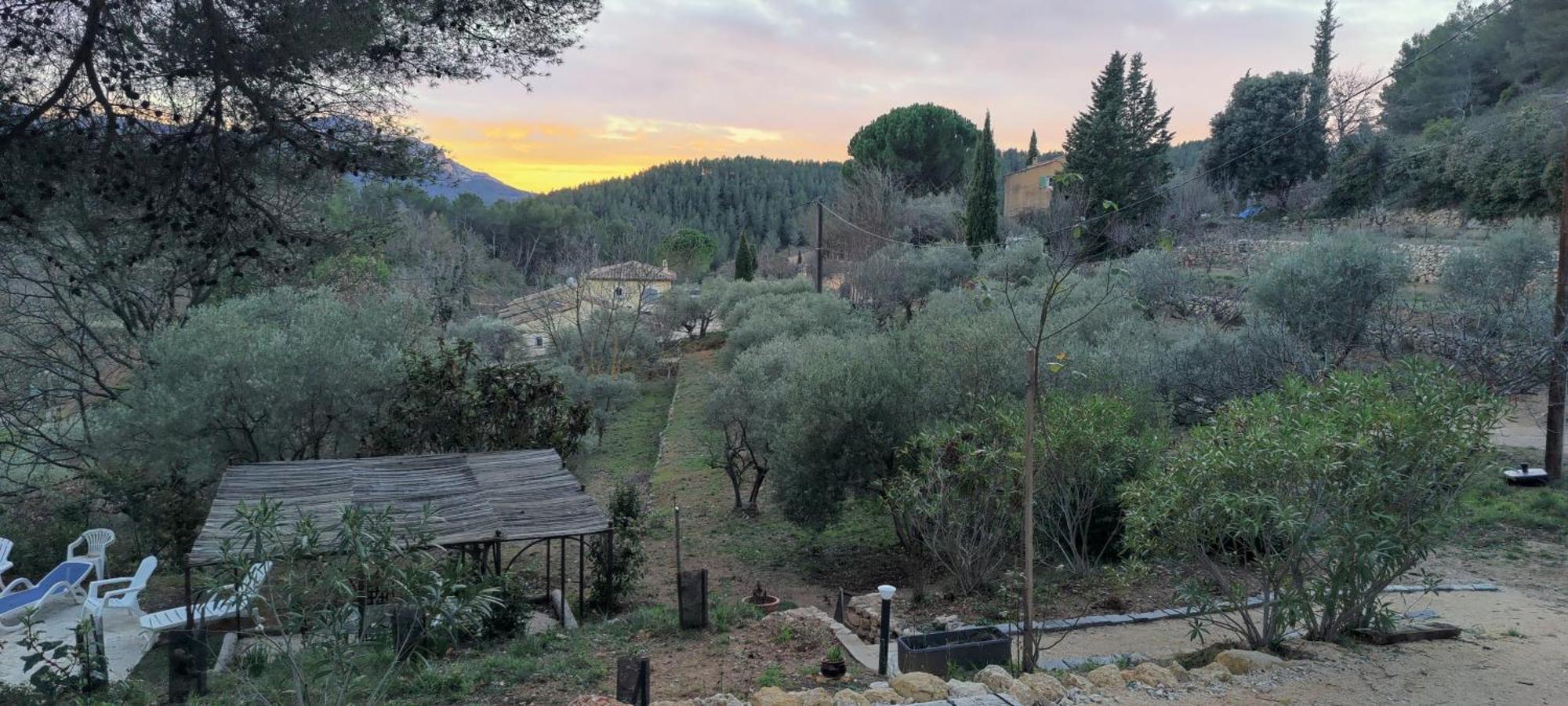 Villa Cigalons En Pleine Pinede Avec Piscine Chauffee De Mai A Septembre Auriol Exteriör bild