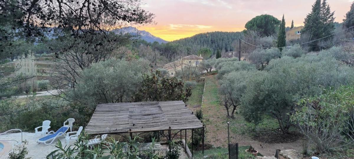 Villa Cigalons En Pleine Pinede Avec Piscine Chauffee De Mai A Septembre Auriol Exteriör bild